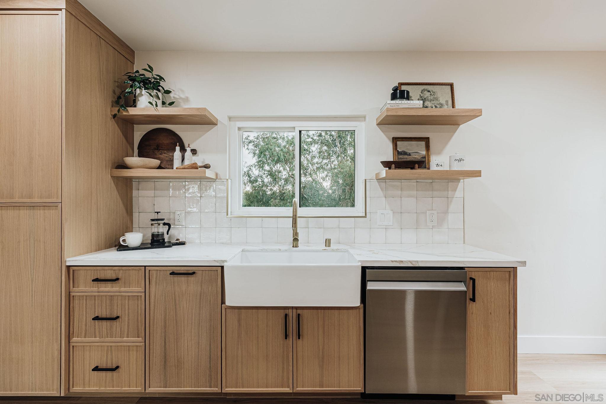 Detail Gallery Image 26 of 44 For 4033 S Hempstead Cir, San Diego,  CA 92116 - 4 Beds | 3 Baths