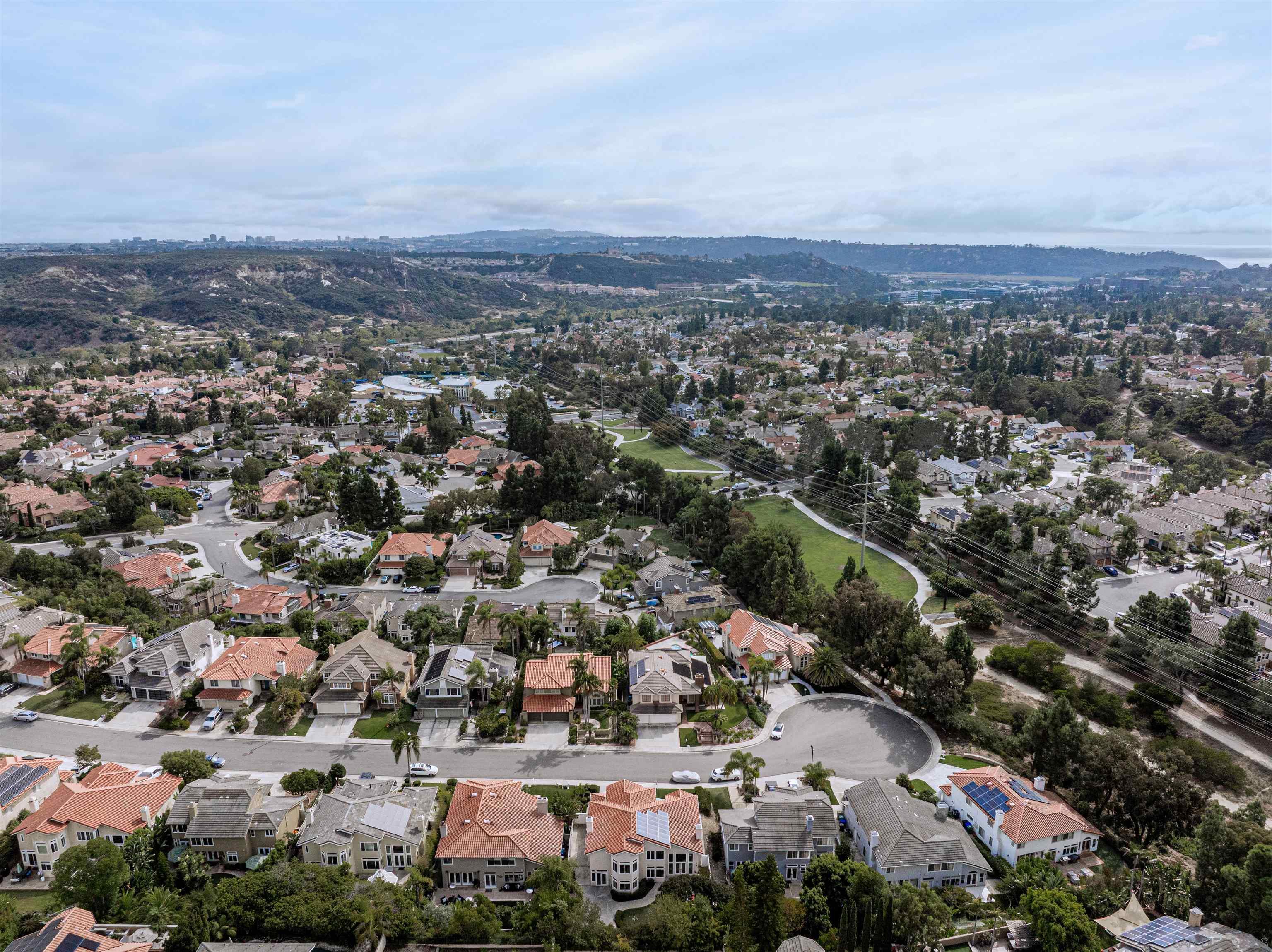 Detail Gallery Image 10 of 75 For 4436  Heritage Glen, San Diego,  CA 92130 - 5 Beds | 3/1 Baths
