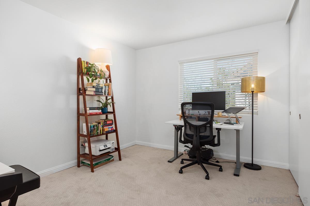 Detail Gallery Image 18 of 25 For 6429  La Vanco Ct, Carlsbad,  CA 92009 - 4 Beds | 3 Baths