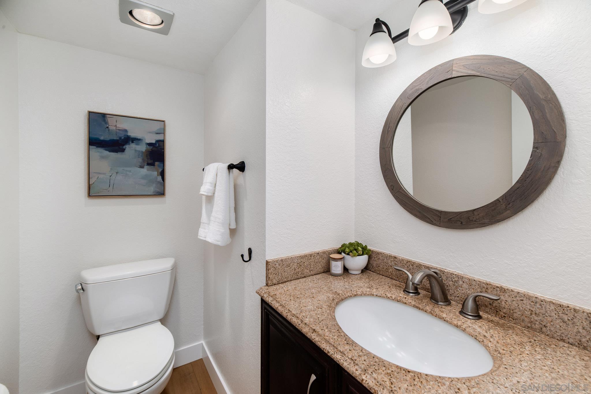 Detail Gallery Image 11 of 34 For 4094  Mahaila Ave  #B,  San Diego,  CA 92122 - 3 Beds | 2/1 Baths