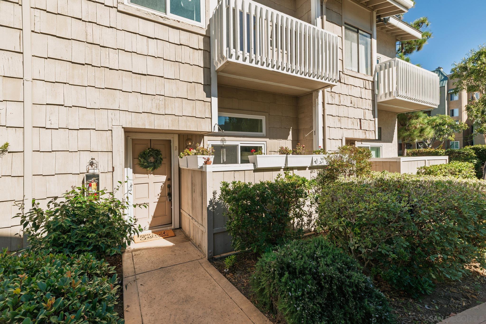 Detail Gallery Image 23 of 34 For 4094  Mahaila Ave  #B,  San Diego,  CA 92122 - 3 Beds | 2/1 Baths