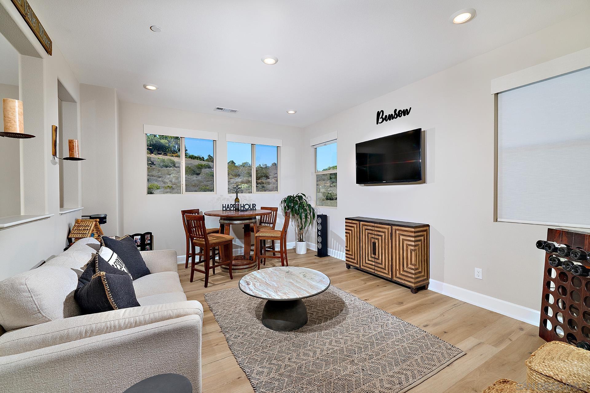 Detail Gallery Image 12 of 34 For 891  Cayley Ave, San Marcos,  CA 92069 - 4 Beds | 3/1 Baths