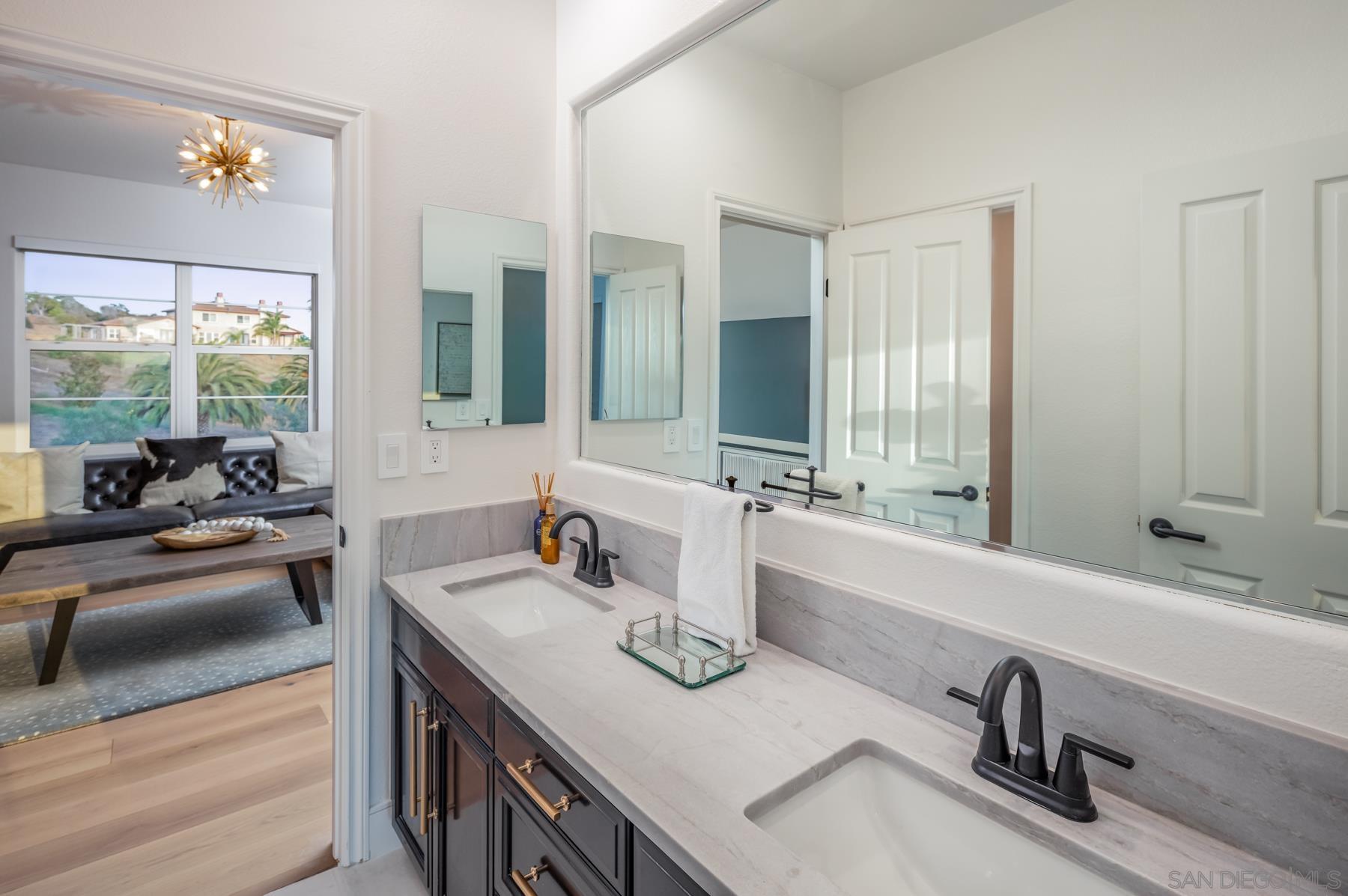 Detail Gallery Image 16 of 32 For 1210  Clos Duval, Bonsall,  CA 92003 - 4 Beds | 4/1 Baths