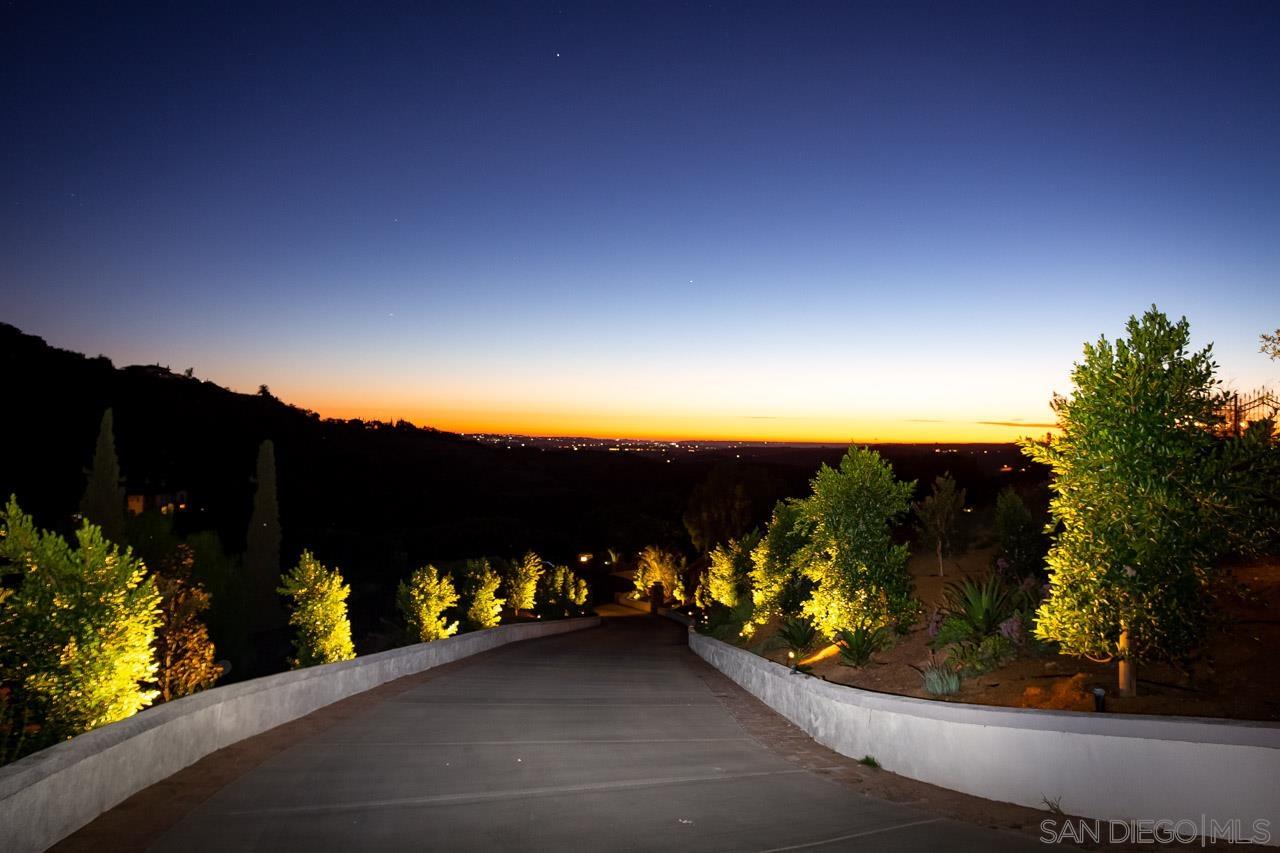 Detail Gallery Image 48 of 65 For 1210  Clos Duval, Bonsall,  CA 92003 - 4 Beds | 4/1 Baths