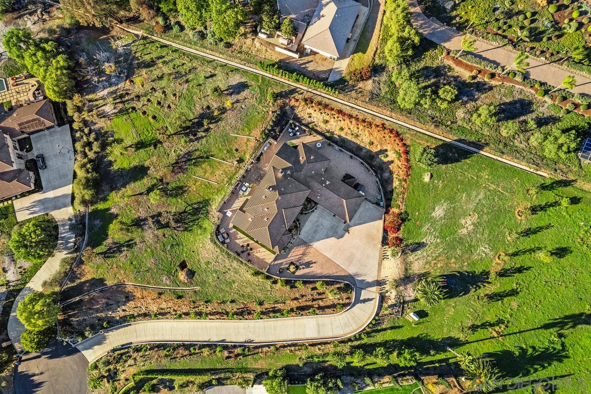 Detail Gallery Image 30 of 32 For 1210  Clos Duval, Bonsall,  CA 92003 - 4 Beds | 4/1 Baths