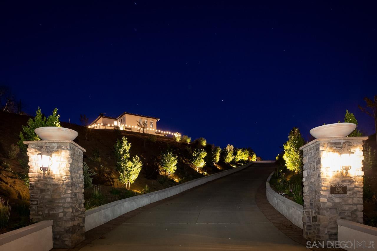 Detail Gallery Image 61 of 65 For 1210  Clos Duval, Bonsall,  CA 92003 - 4 Beds | 4/1 Baths