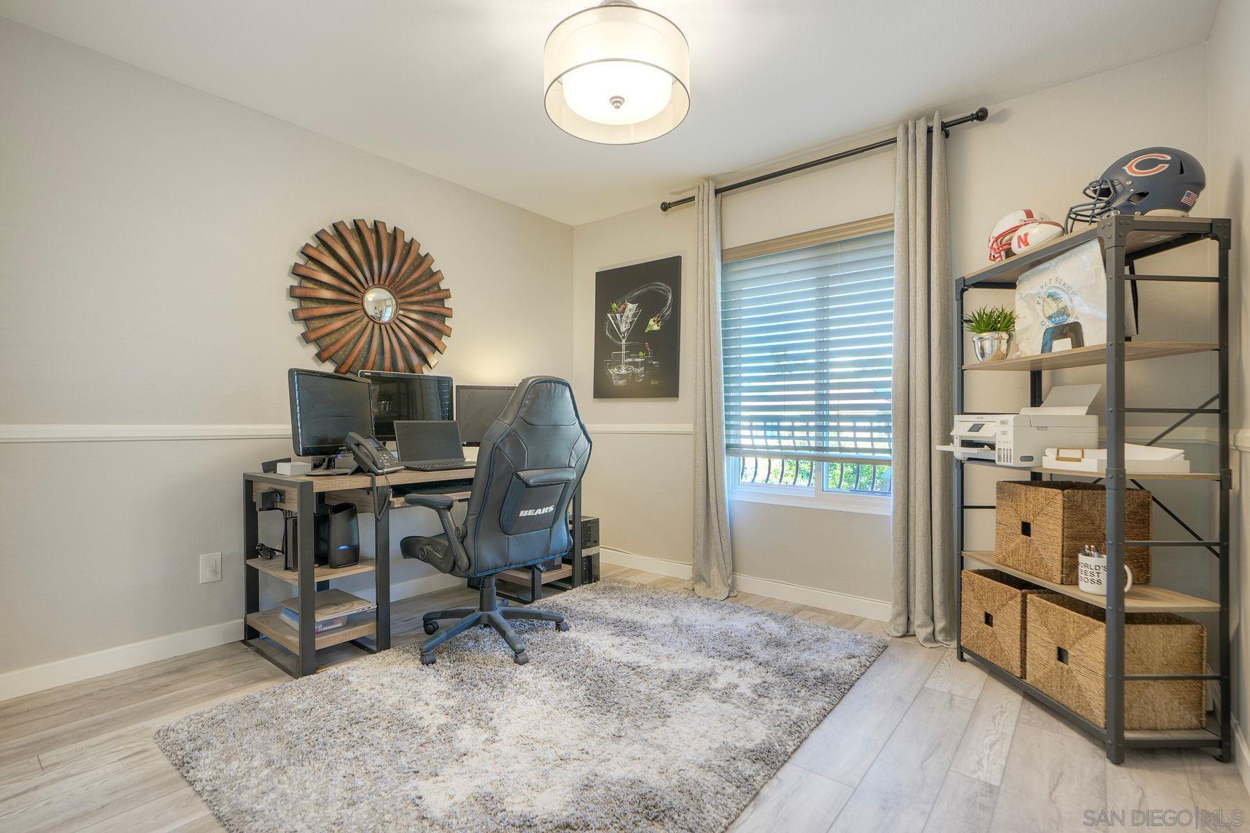 Detail Gallery Image 19 of 34 For 11743  Aspen View Dr, San Diego,  CA 92128 - 5 Beds | 3 Baths