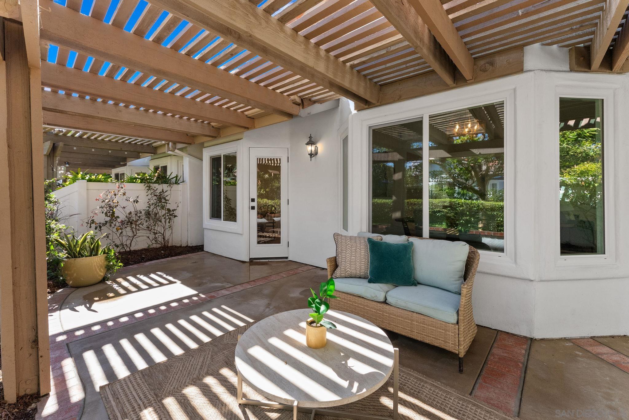 Detail Gallery Image 29 of 34 For 4946  Alicante Way, Oceanside,  CA 92056 - 2 Beds | 2 Baths