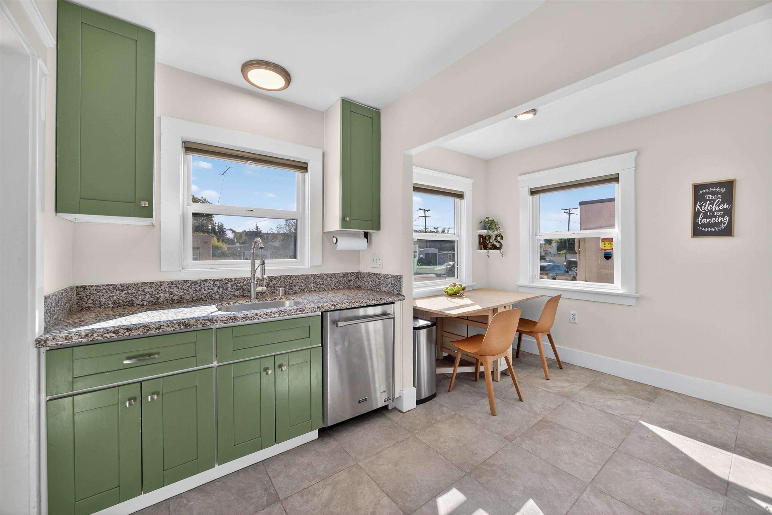 Detail Gallery Image 17 of 34 For 4502  Texas St, San Diego,  CA 92116 - 2 Beds | 1 Baths