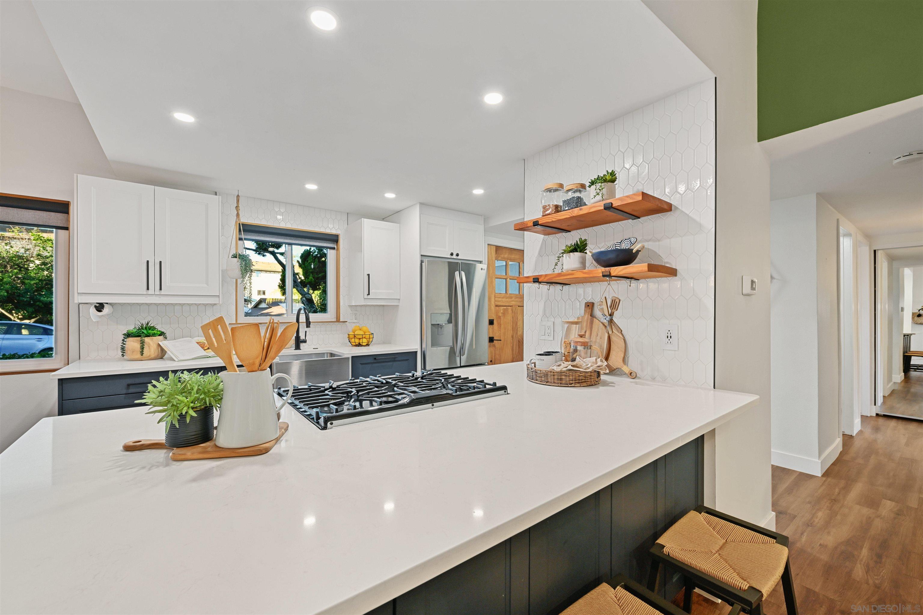 Detail Gallery Image 5 of 29 For 3566  51st St, San Diego,  CA 92105 - 3 Beds | 2 Baths