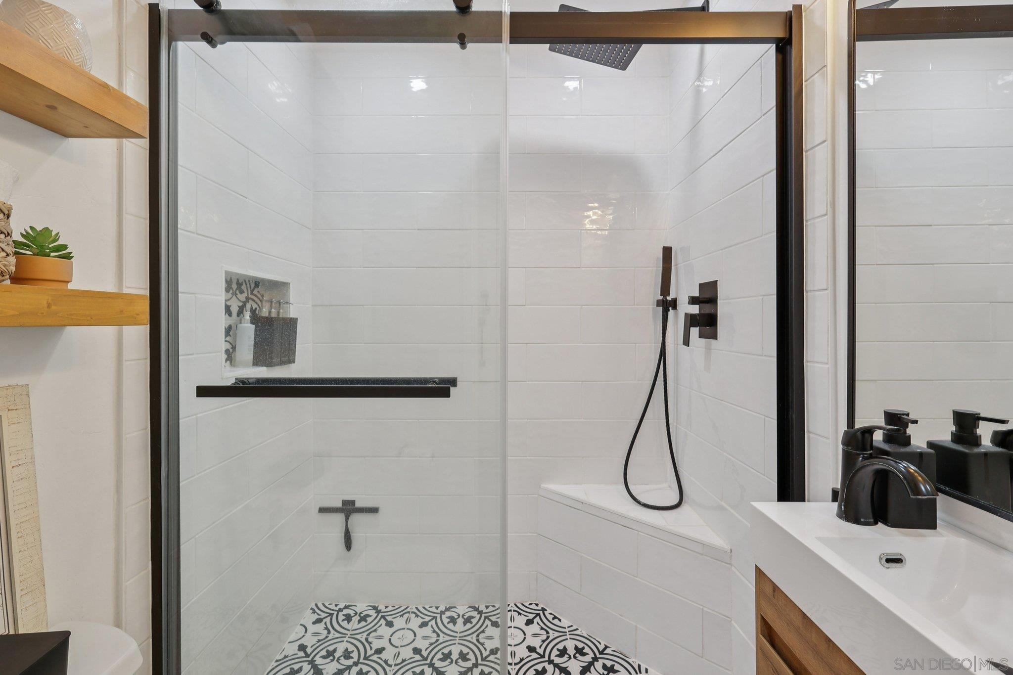 Detail Gallery Image 41 of 62 For 1235  Parker Pl  2b,  San Diego,  CA 92109 - 2 Beds | 2 Baths