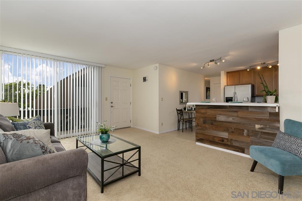 Detail Gallery Image 4 of 12 For 6555  Mount Ada  222, San Diego,  CA 92111 - 3 Beds | 2 Baths
