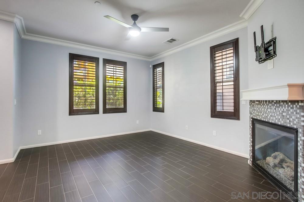 Detail Gallery Image 11 of 63 For 1859  Khaki Ln, Chula Vista,  CA 91913 - 4 Beds | 2/1 Baths