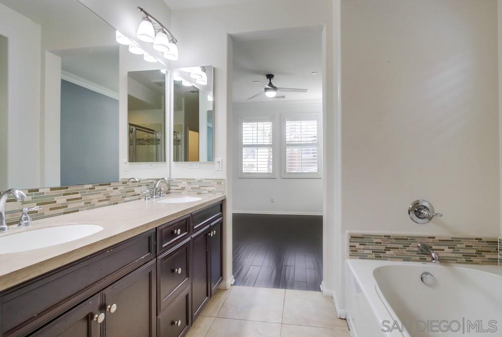 Detail Gallery Image 22 of 63 For 1859  Khaki Ln, Chula Vista,  CA 91913 - 4 Beds | 2/1 Baths