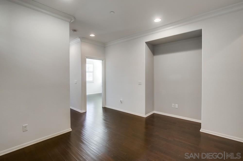 Detail Gallery Image 28 of 63 For 1859  Khaki Ln, Chula Vista,  CA 91913 - 4 Beds | 2/1 Baths