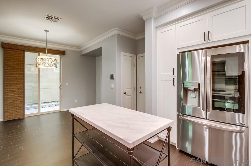 Detail Gallery Image 7 of 63 For 1859  Khaki Ln, Chula Vista,  CA 91913 - 4 Beds | 2/1 Baths