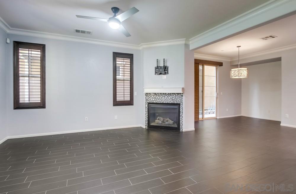 Detail Gallery Image 8 of 63 For 1859  Khaki Ln, Chula Vista,  CA 91913 - 4 Beds | 2/1 Baths