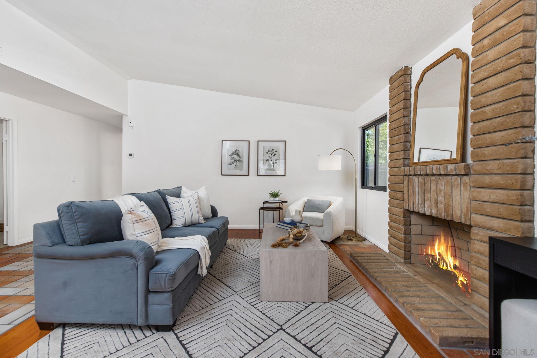 Front Image Thumbnail for SD250042957