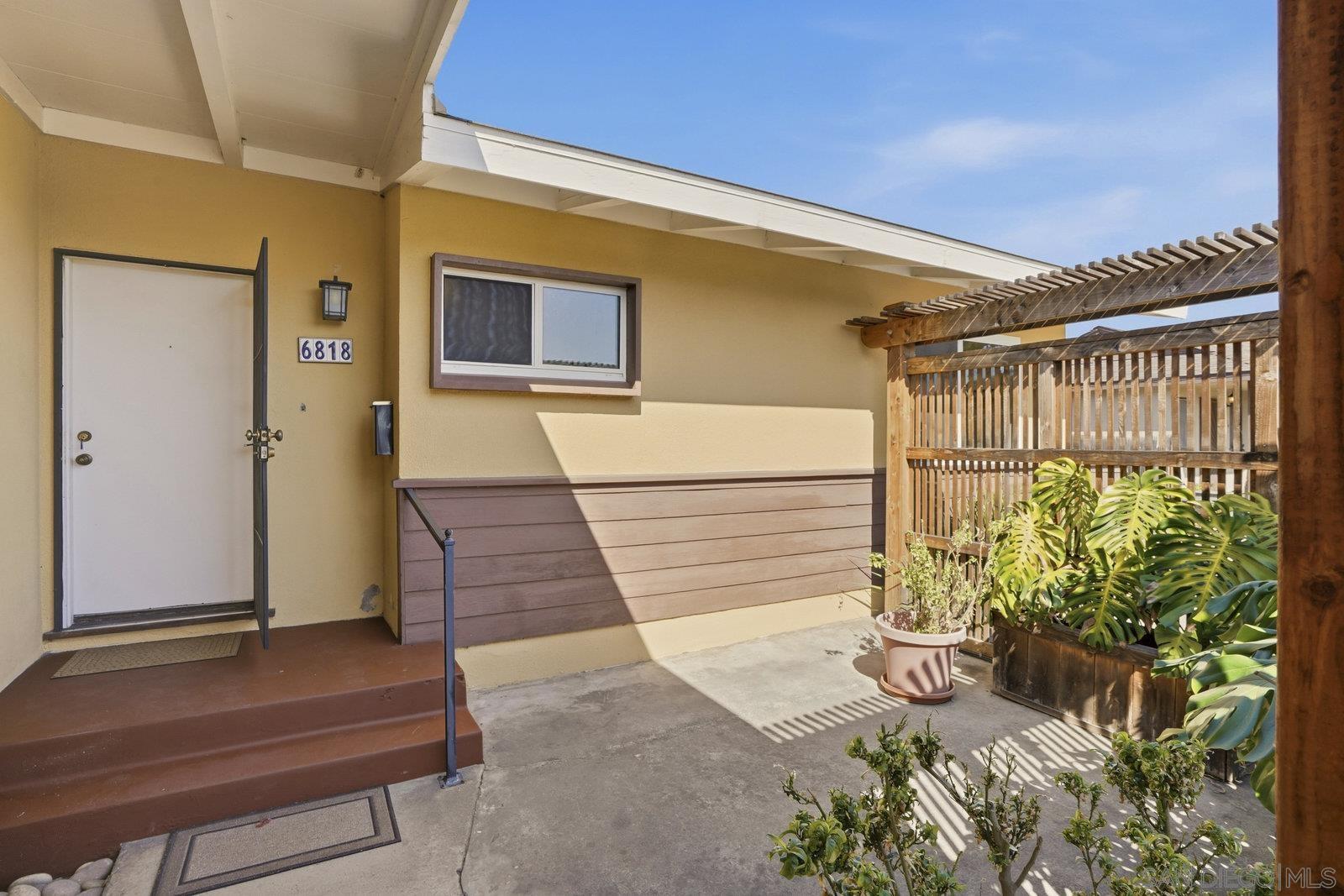 Detail Gallery Image 23 of 49 For 6818  Carthage St, San Diego,  CA 92120 - 4 Beds | 2 Baths