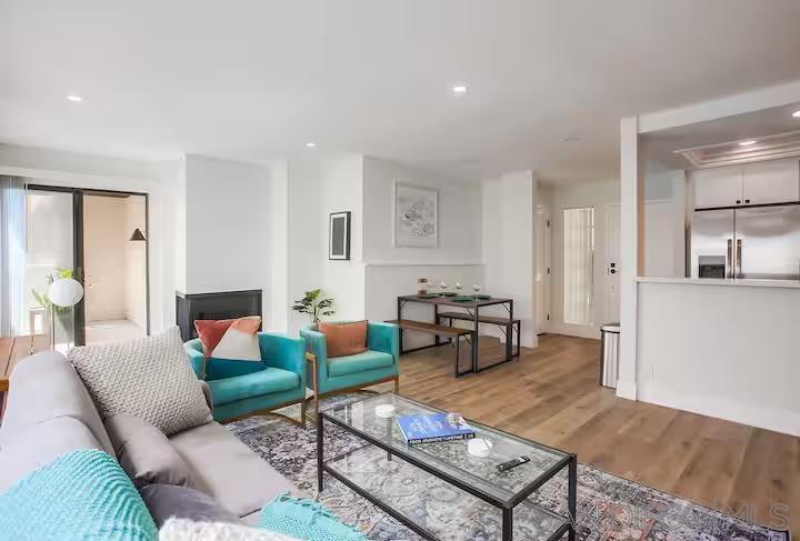 Detail Gallery Image 6 of 36 For 3888  Riviera Dr  #206,  San Diego,  CA 92109 - 2 Beds | 2 Baths