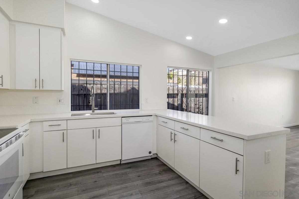 Detail Gallery Image 7 of 44 For 6296  Varney Dr, San Diego,  CA 92114 - 4 Beds | 2 Baths