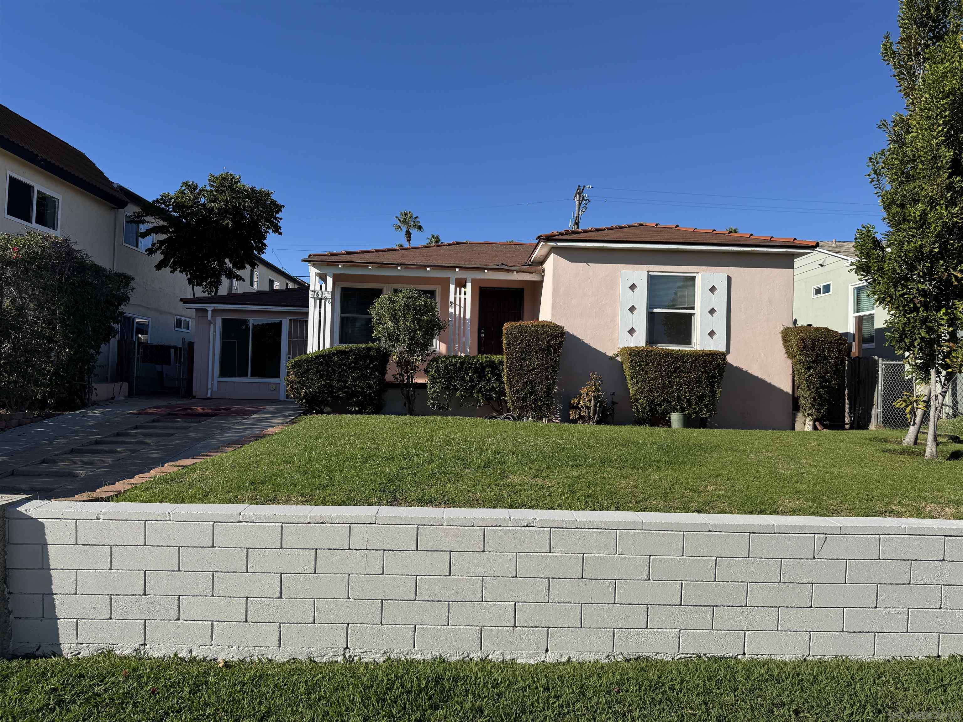 Front Image Thumbnail for SD250042969