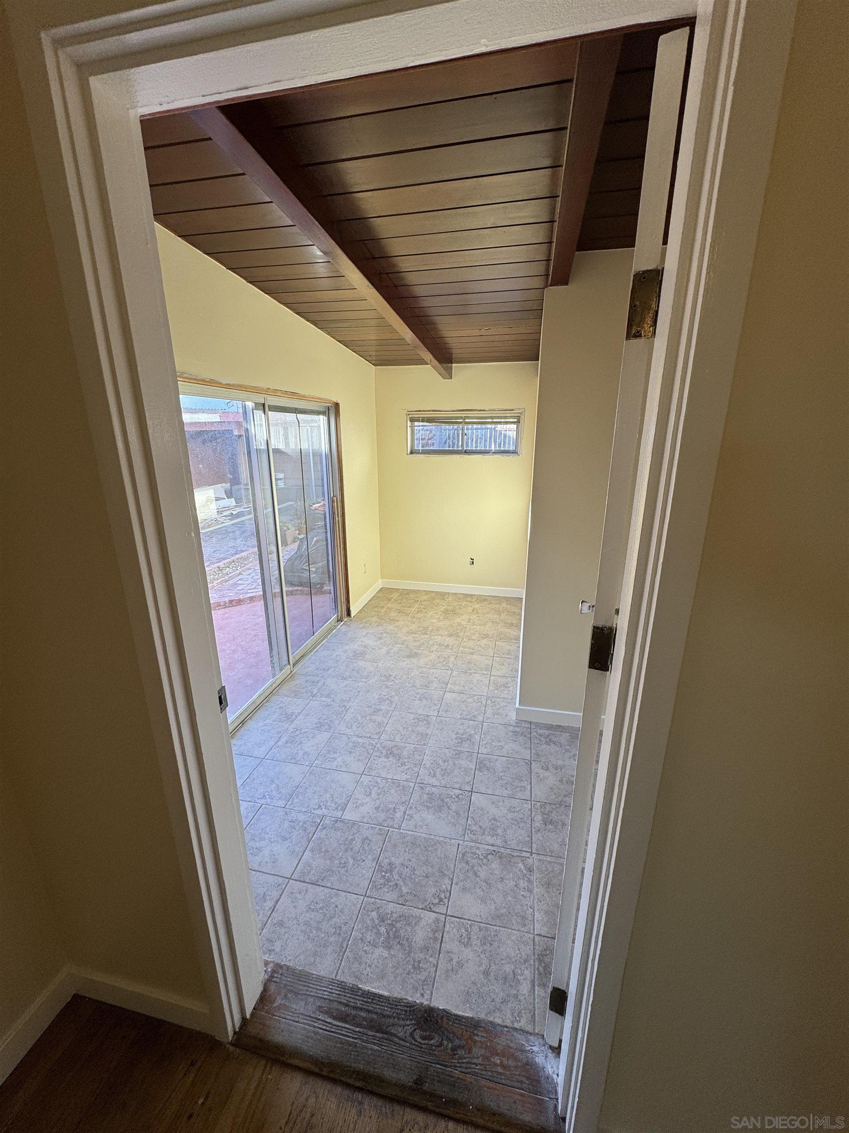 Detail Gallery Image 5 of 12 For 1618  Missouri, San Diego,  CA 92109 - 4 Beds | 2 Baths