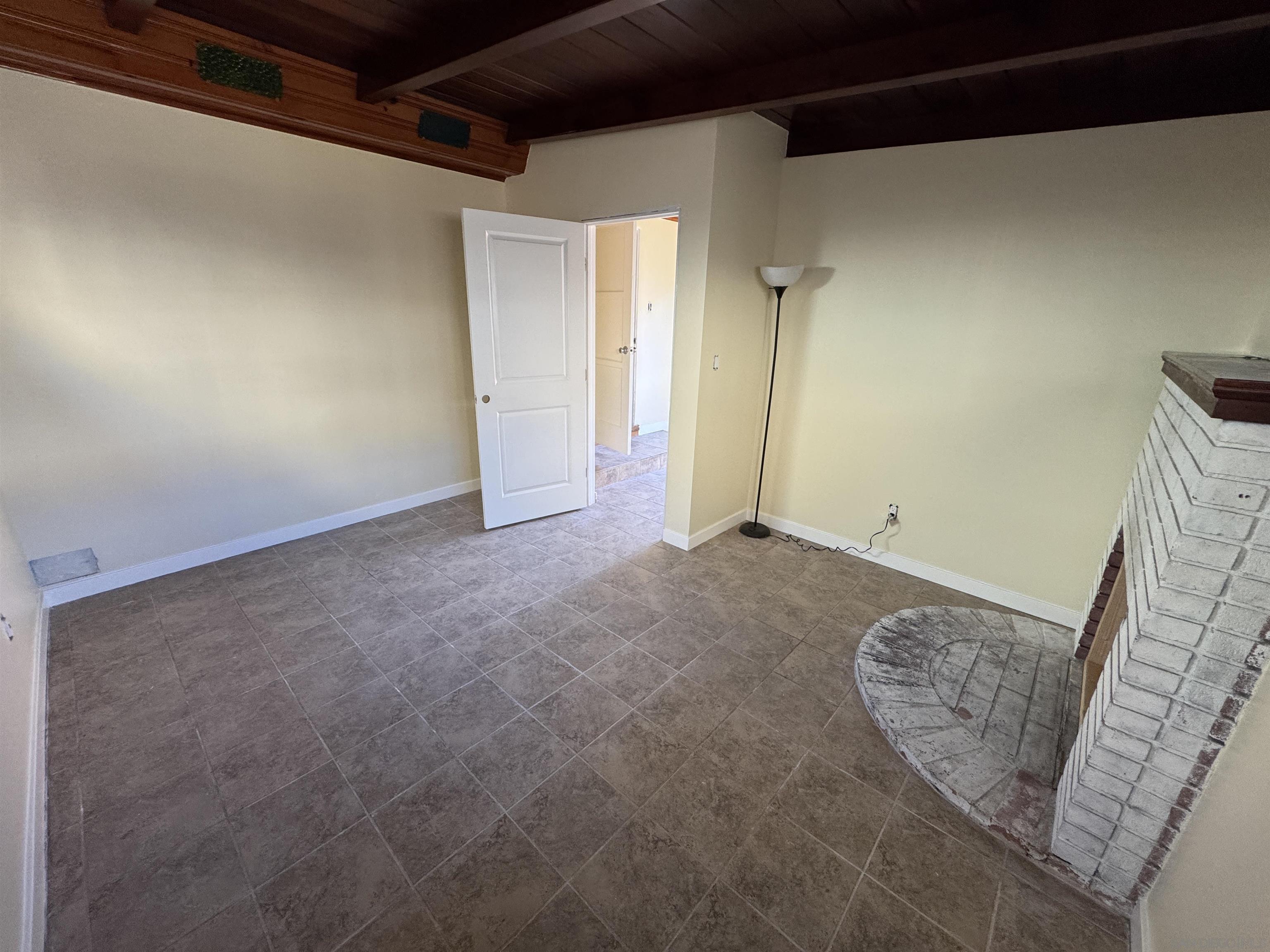 Detail Gallery Image 6 of 12 For 1618  Missouri, San Diego,  CA 92109 - 4 Beds | 2 Baths