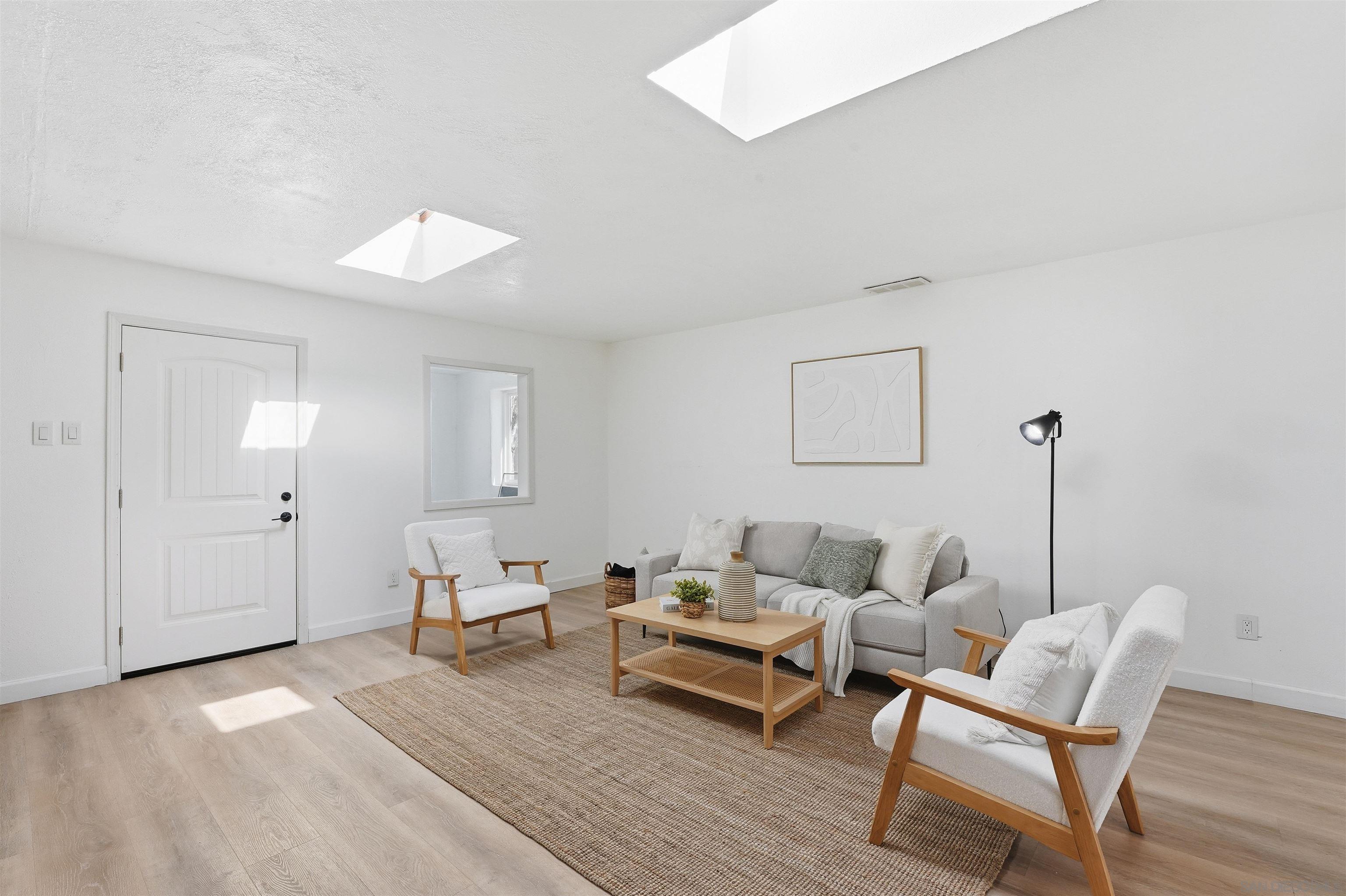 Detail Gallery Image 11 of 42 For 4325  Darwin Way, San Diego,  CA 92154 - 3 Beds | 2 Baths