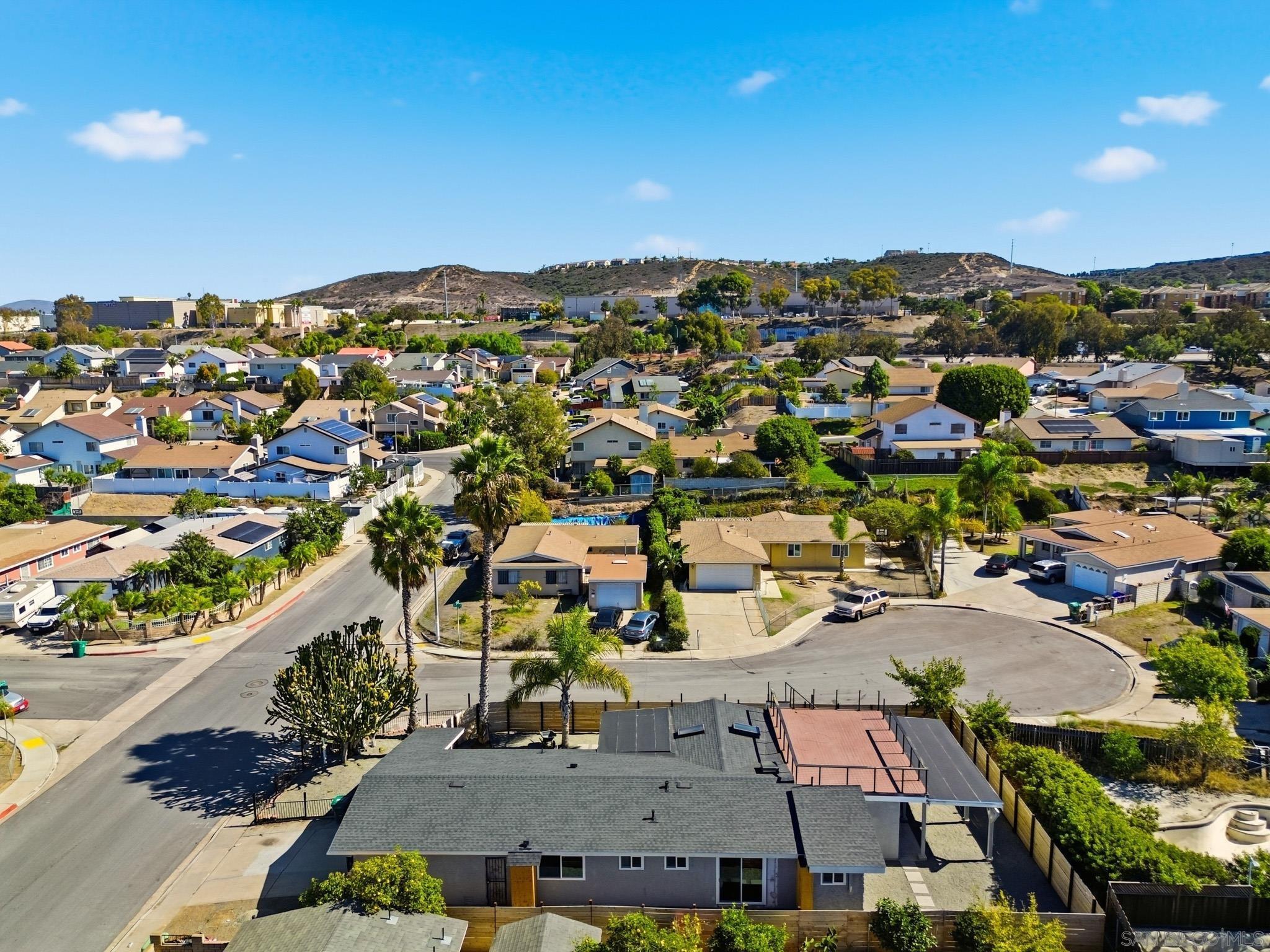 Detail Gallery Image 3 of 42 For 4325  Darwin Way, San Diego,  CA 92154 - 3 Beds | 2 Baths