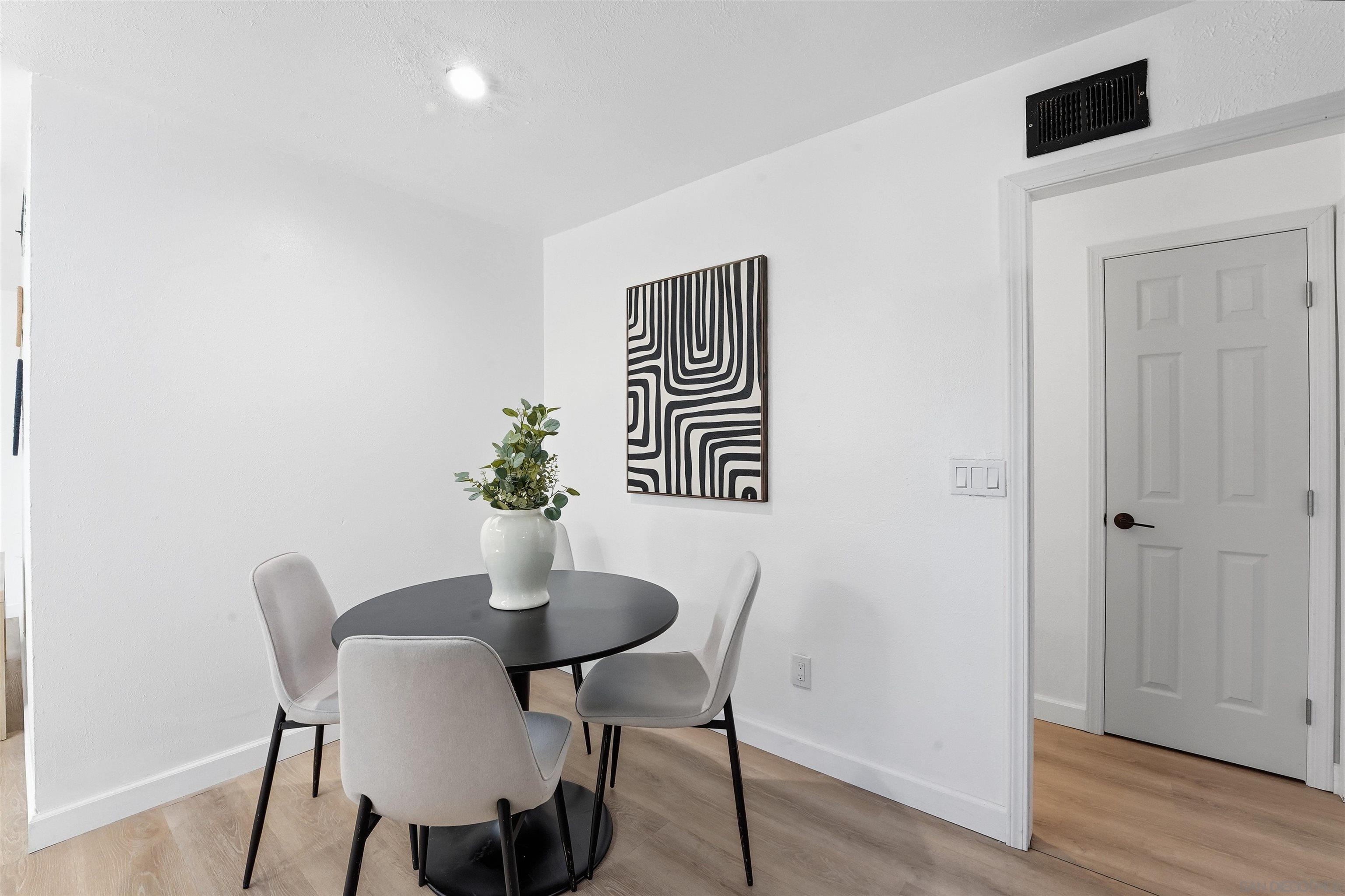 Detail Gallery Image 20 of 42 For 4325  Darwin Way, San Diego,  CA 92154 - 3 Beds | 2 Baths