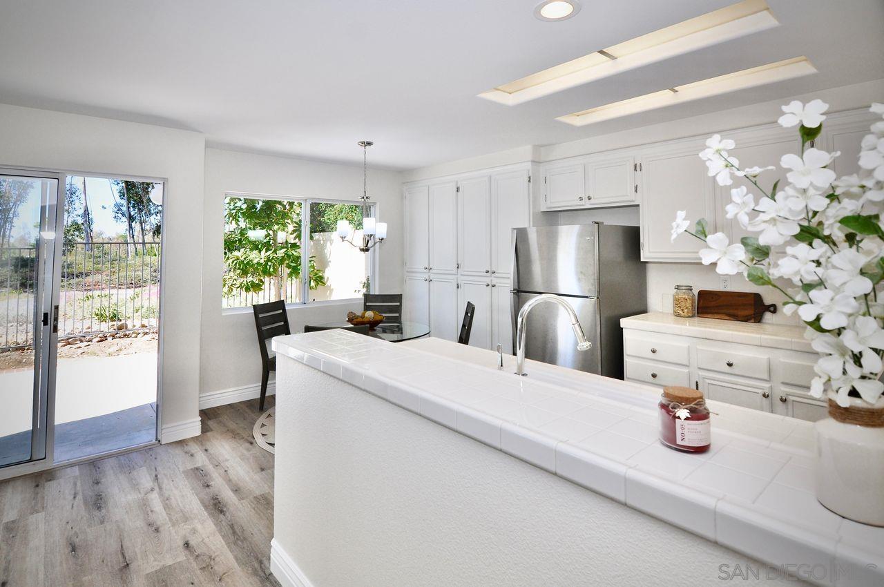 Detail Gallery Image 13 of 30 For 10878  Caminito Colorado, San Diego,  CA 92131 - 3 Beds | 2/1 Baths