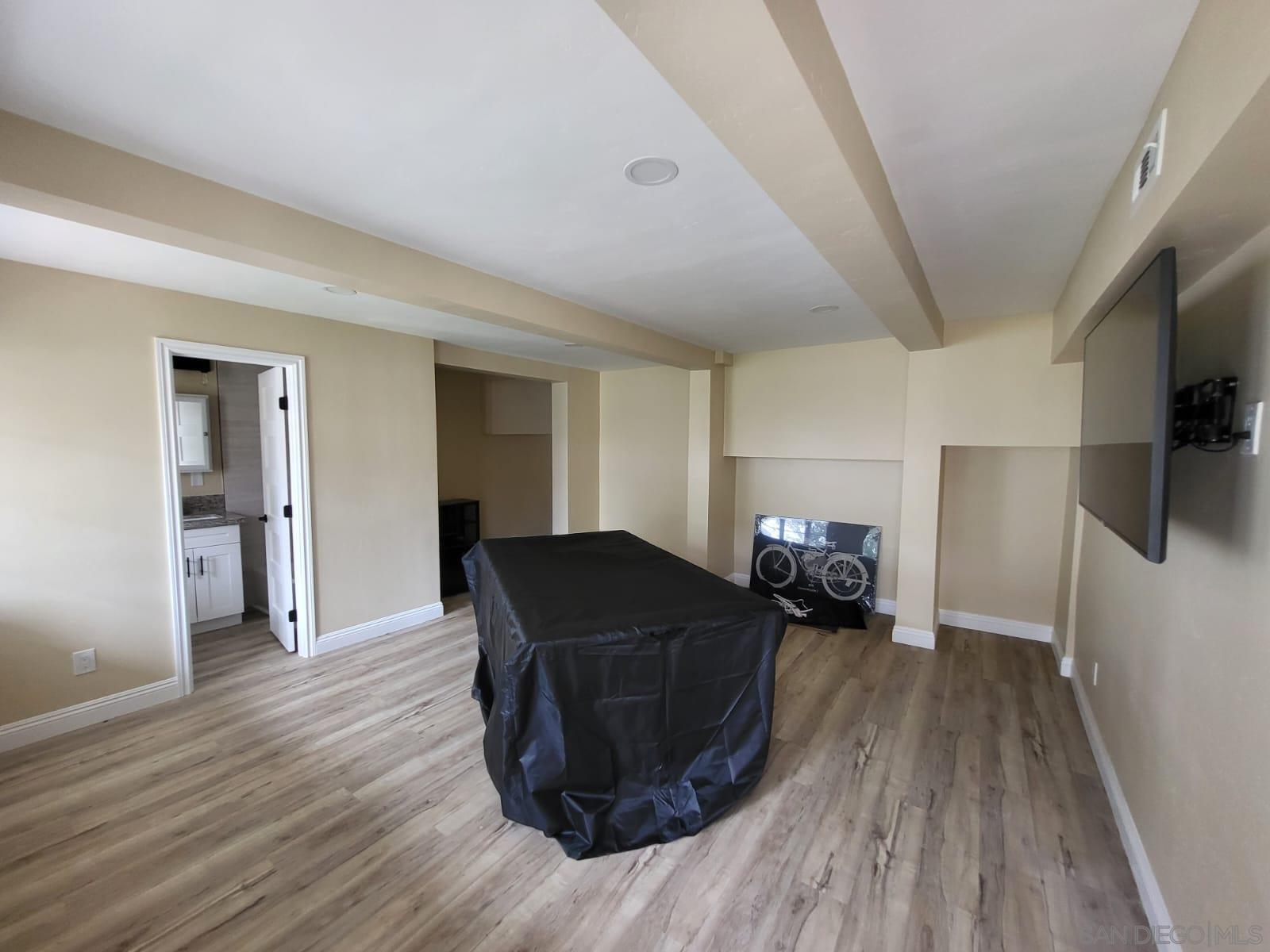 Detail Gallery Image 30 of 34 For 3765  Elliott St, San Diego,  CA 92106 - 4 Beds | 3 Baths