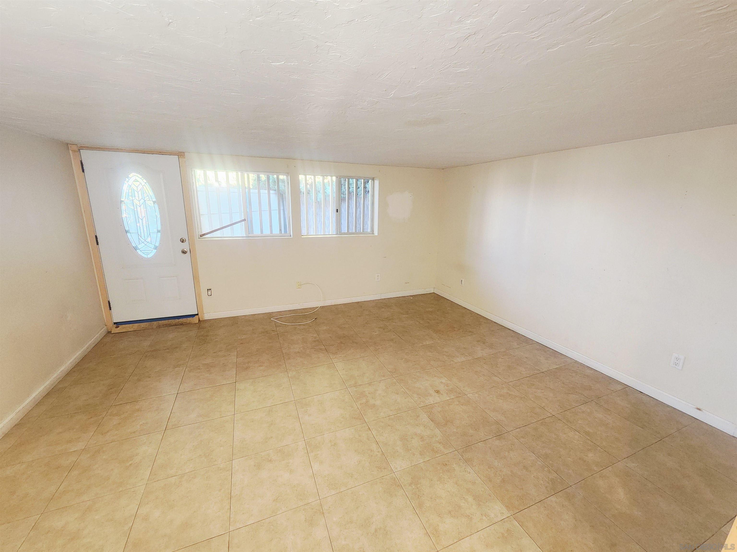 Detail Gallery Image 28 of 43 For 9345  Monona Dr, La Mesa,  CA 91942 - 5 Beds | 3 Baths