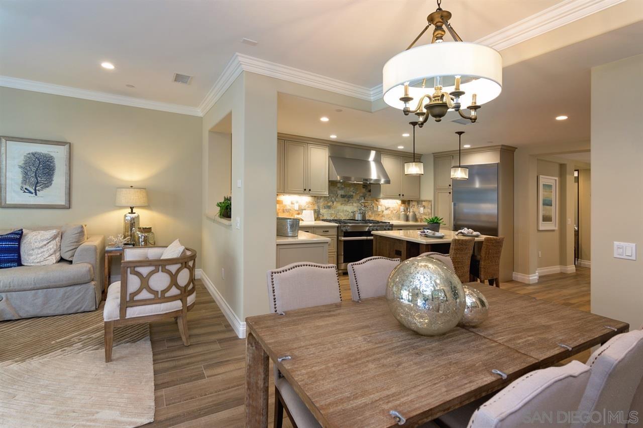 Detail Gallery Image 7 of 25 For 718  Silver St, La Jolla,  CA 92037 - 3 Beds | 3 Baths