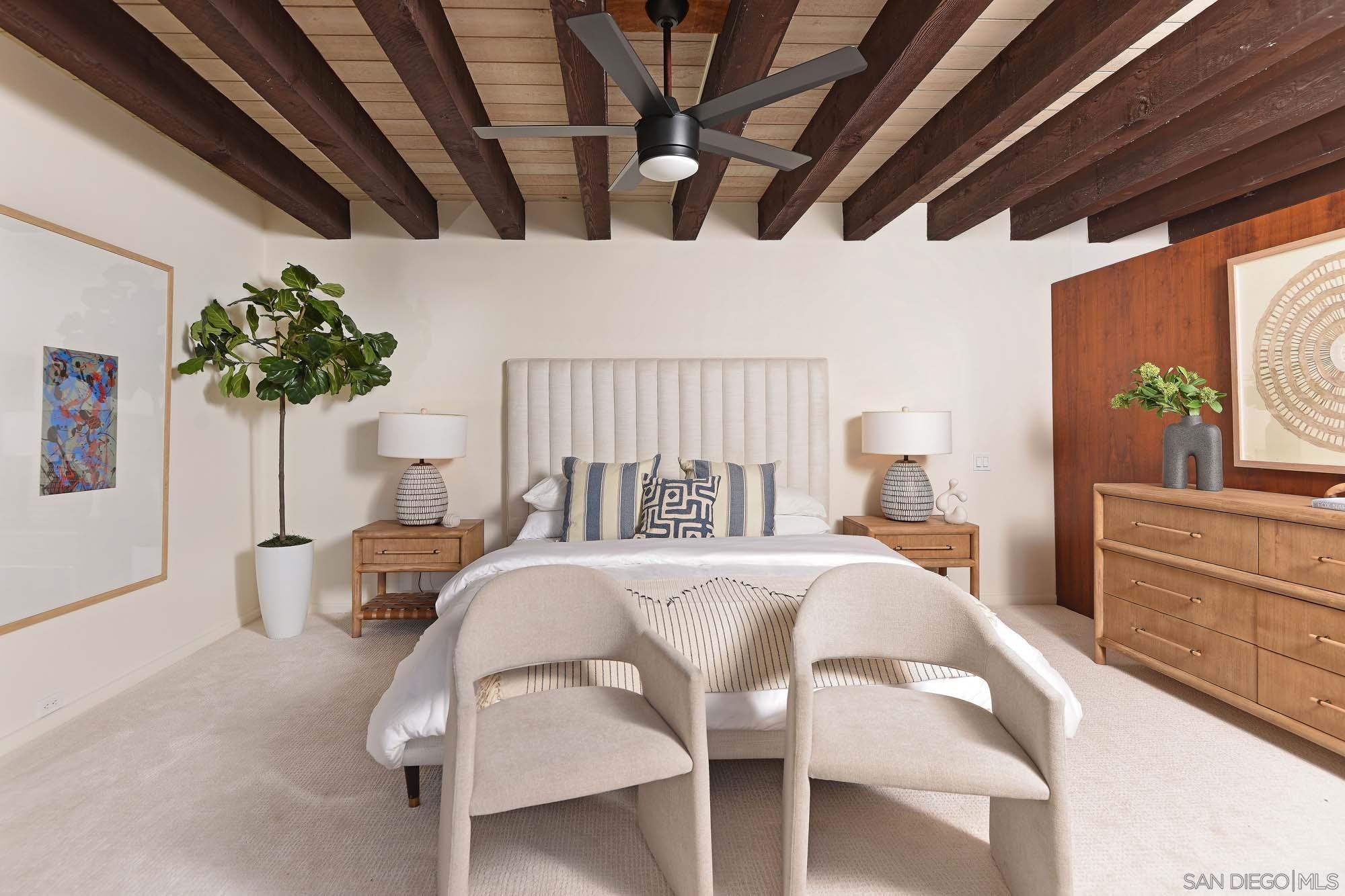 Detail Gallery Image 17 of 32 For 7363  Fairway Rd, La Jolla,  CA 92037 - 3 Beds | 2/1 Baths