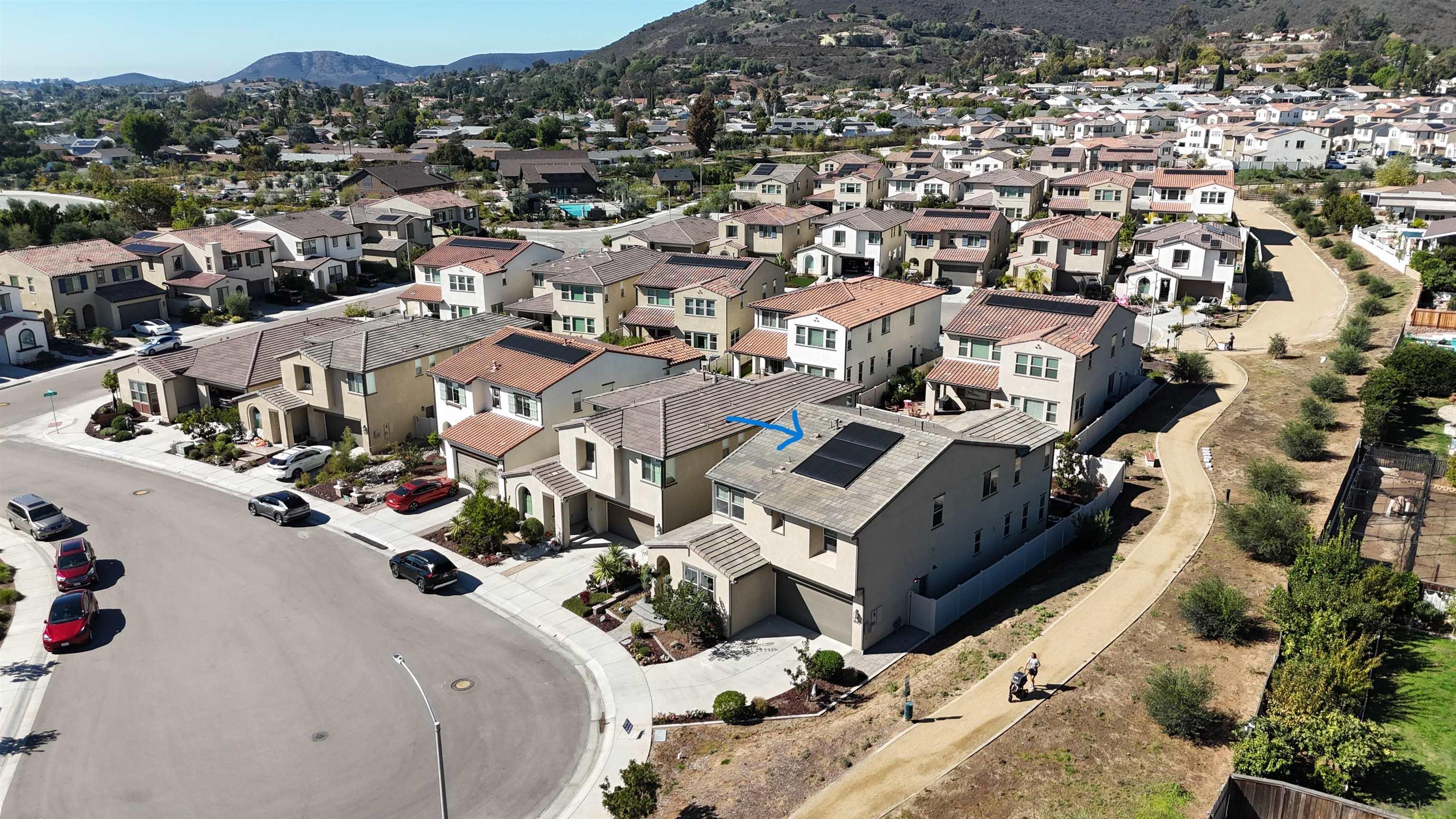 Detail Gallery Image 3 of 9 For 1845  Newton Ct, Escondido,  CA 92026 - 5 Beds | 3/1 Baths