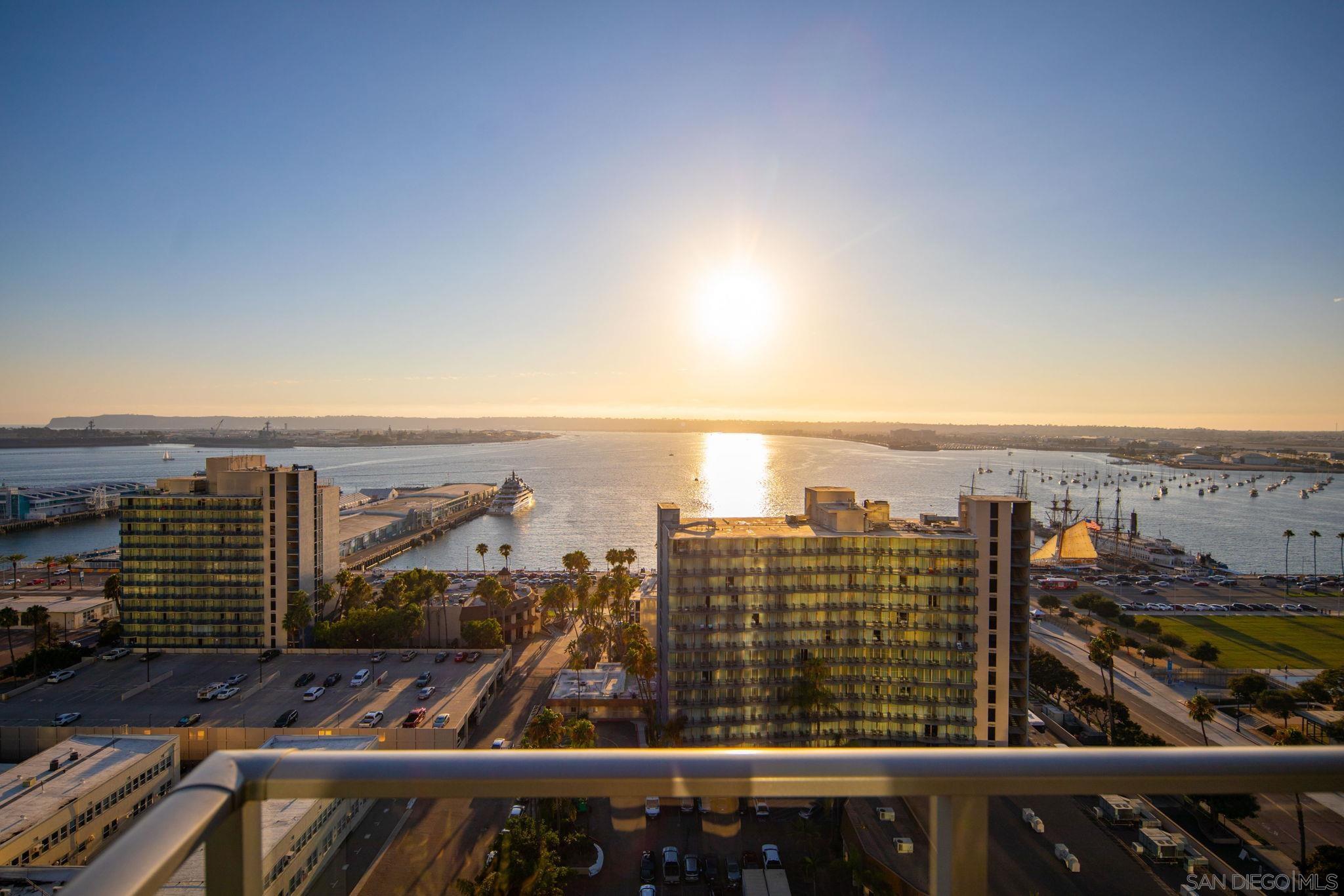 Detail Gallery Image 42 of 55 For 1325  Pacific Hwy  #1902,  San Diego,  CA 92101 - 2 Beds | 2 Baths