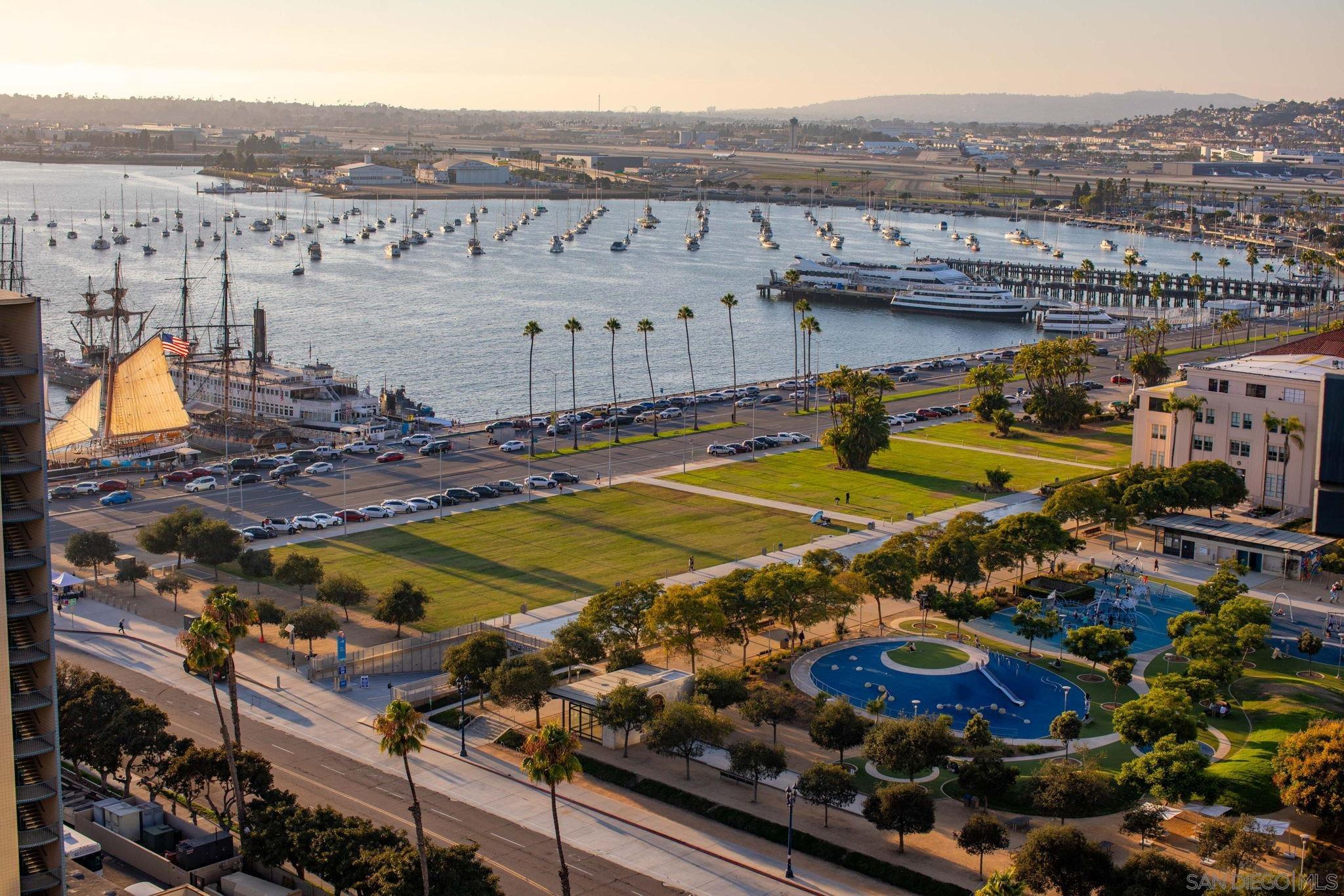 Detail Gallery Image 45 of 55 For 1325  Pacific Hwy  #1902,  San Diego,  CA 92101 - 2 Beds | 2 Baths