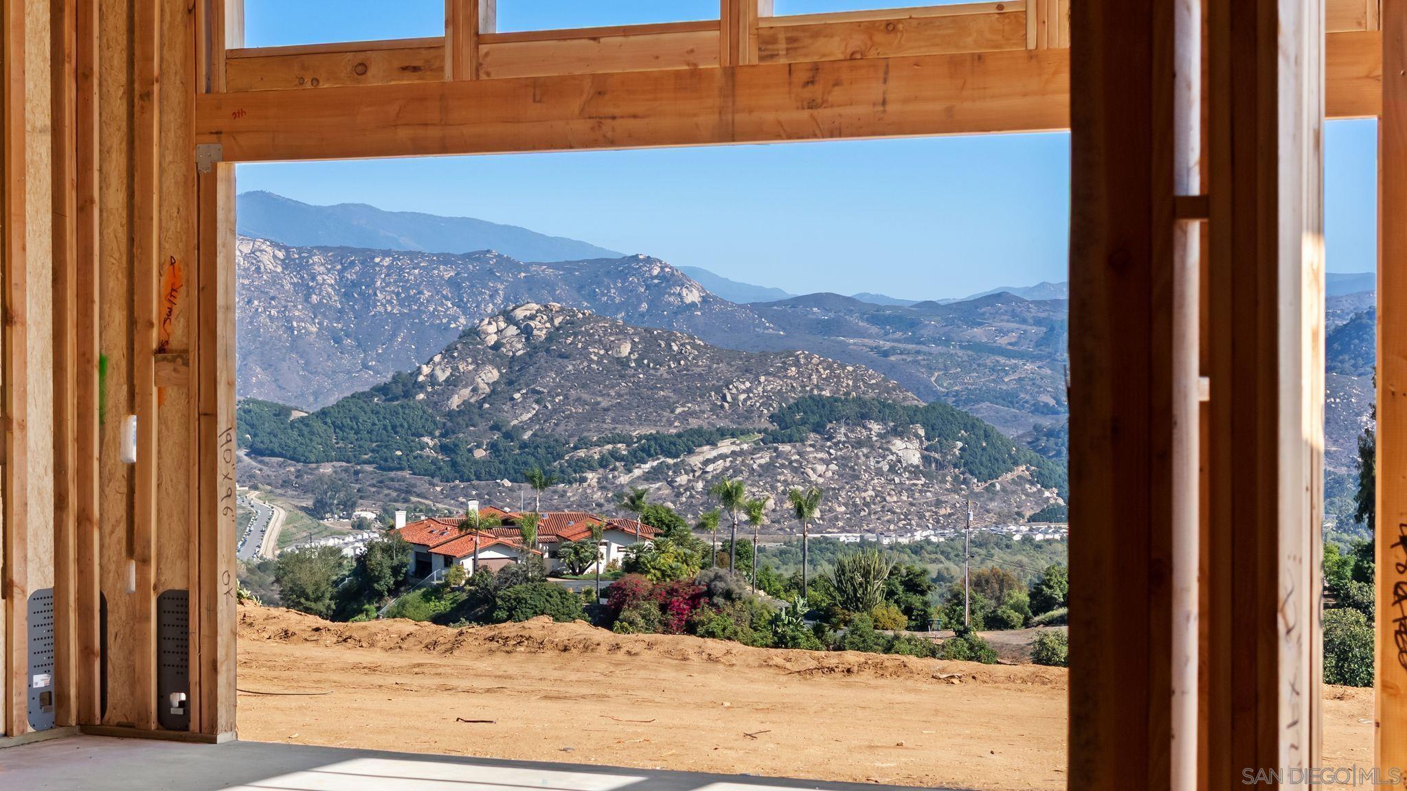 Detail Gallery Image 21 of 37 For 3916  Citrus Dr, Fallbrook,  CA 92028 - 4 Beds | 3/1 Baths