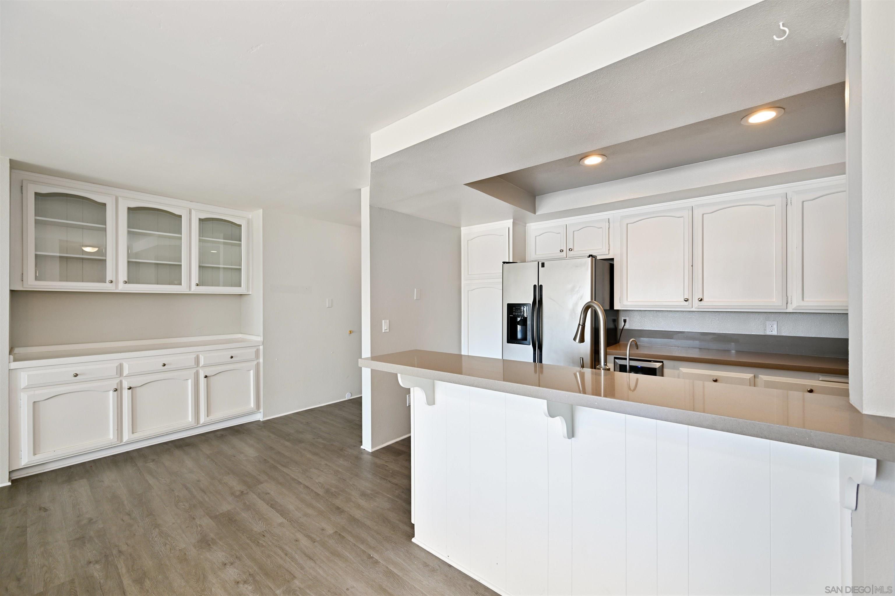 Detail Gallery Image 9 of 25 For 2930  Cowley Way  #211,  San Diego,  CA 92117 - 2 Beds | 2 Baths