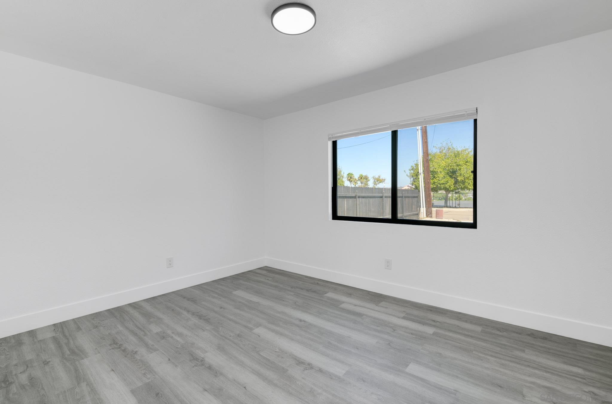 Detail Gallery Image 8 of 25 For 9125  Akard St, Spring Valley,  CA 91977 - 4 Beds | 2 Baths