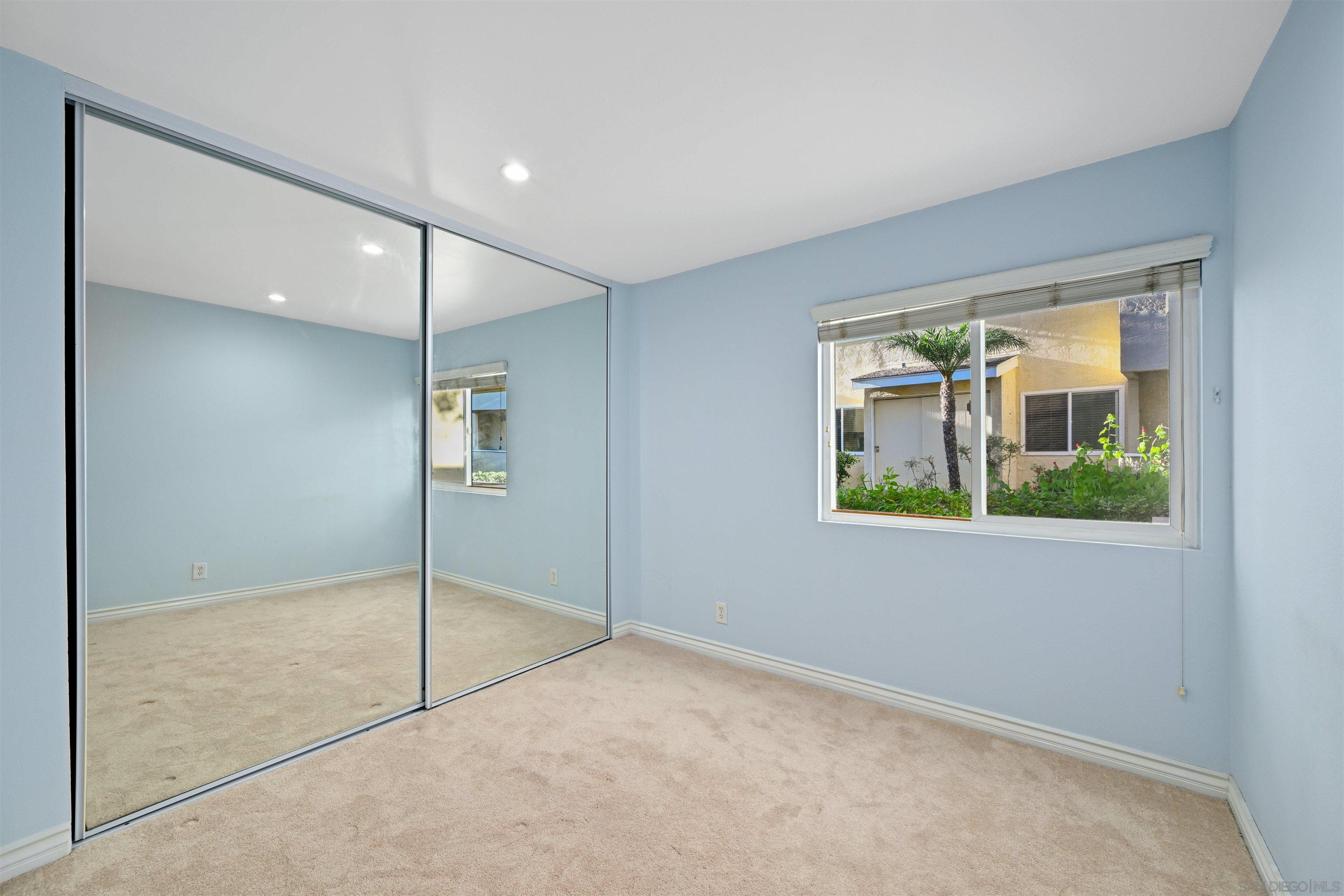 Detail Gallery Image 21 of 32 For 9939  Erma Rd  #101,  San Diego,  CA 92131 - 2 Beds | 2 Baths