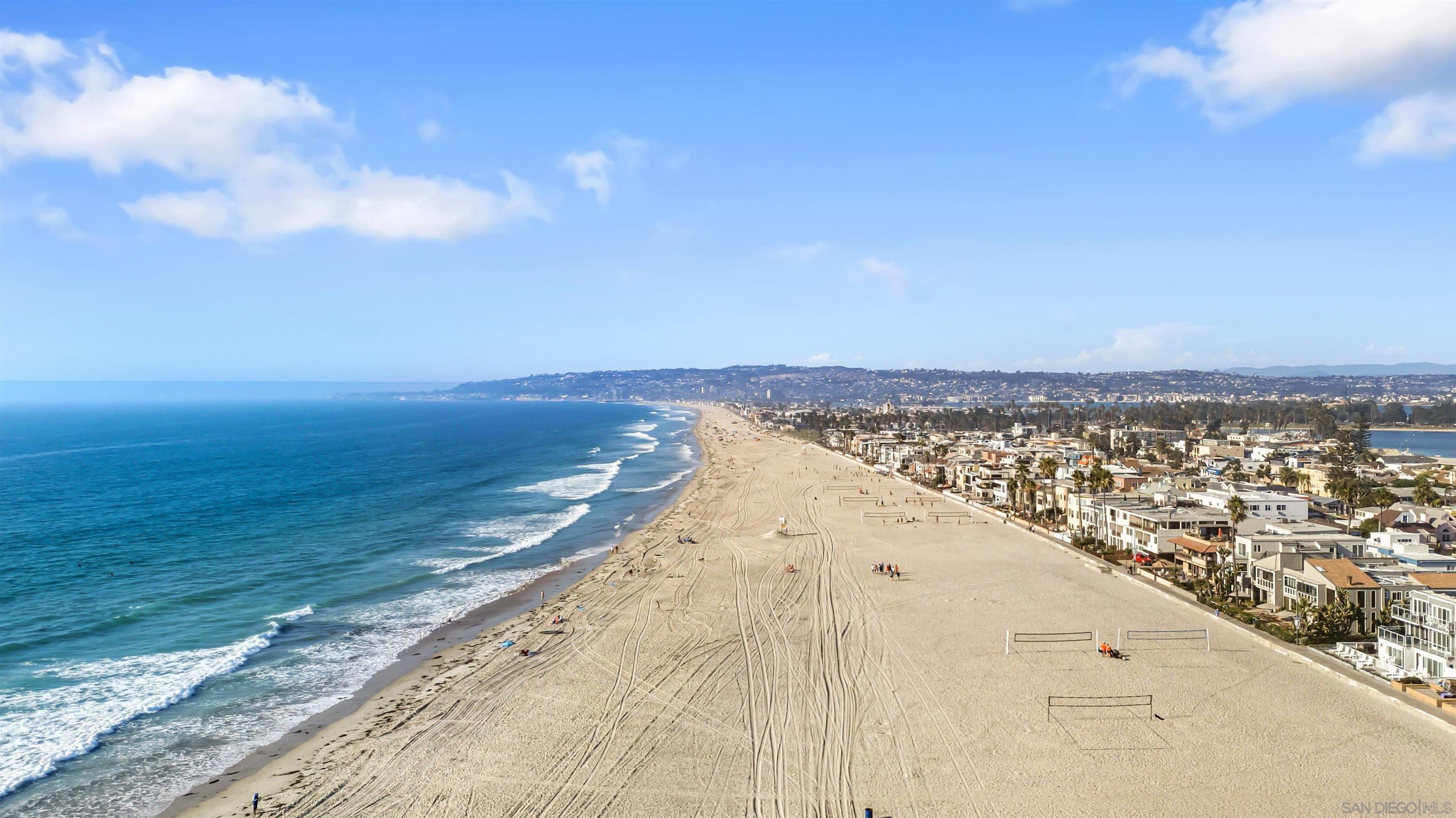 Detail Gallery Image 49 of 50 For 2623  Ocean Front Walk, San Diego,  CA 92109 - 5 Beds | 3/1 Baths