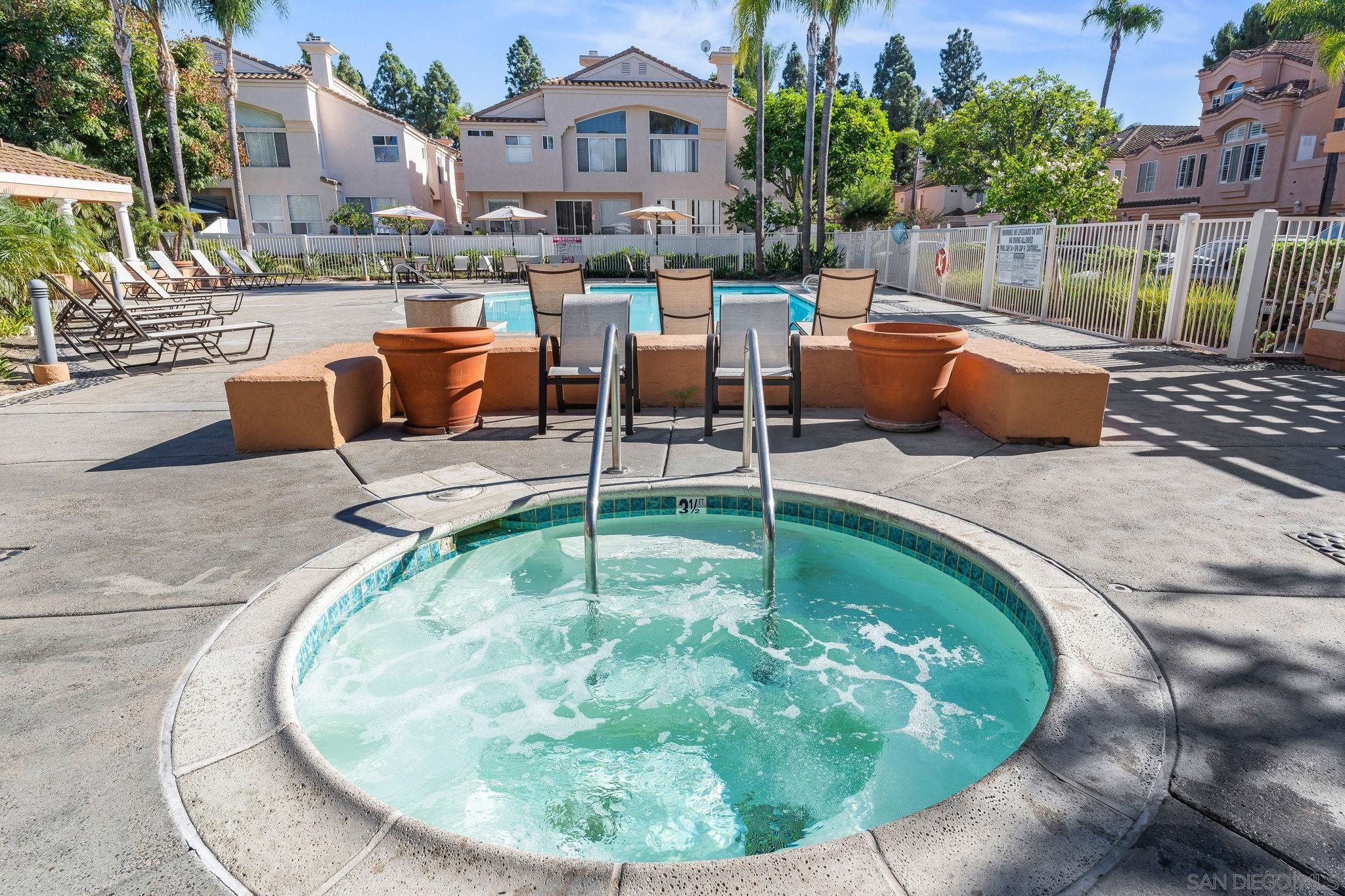 Detail Gallery Image 31 of 32 For 1397  Serena Cir  1, Chula Vista,  CA 91910 - 2 Beds | 2 Baths