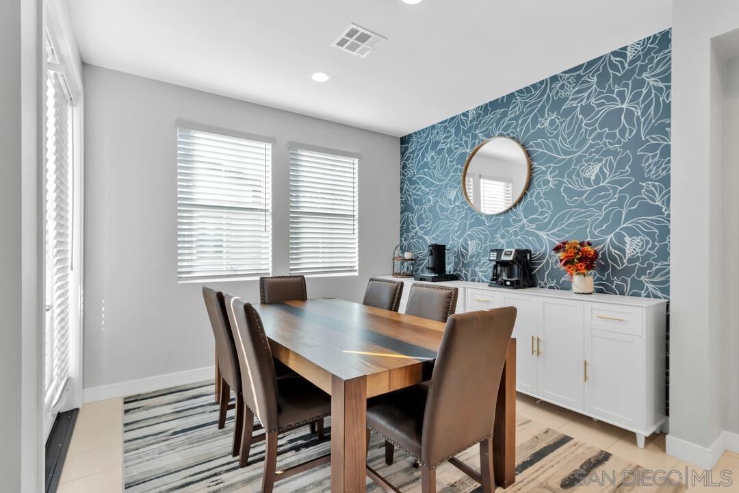 Detail Gallery Image 17 of 42 For 8681  Tobago Lane, Santee,  CA 92071 - 3 Beds | 3 Baths