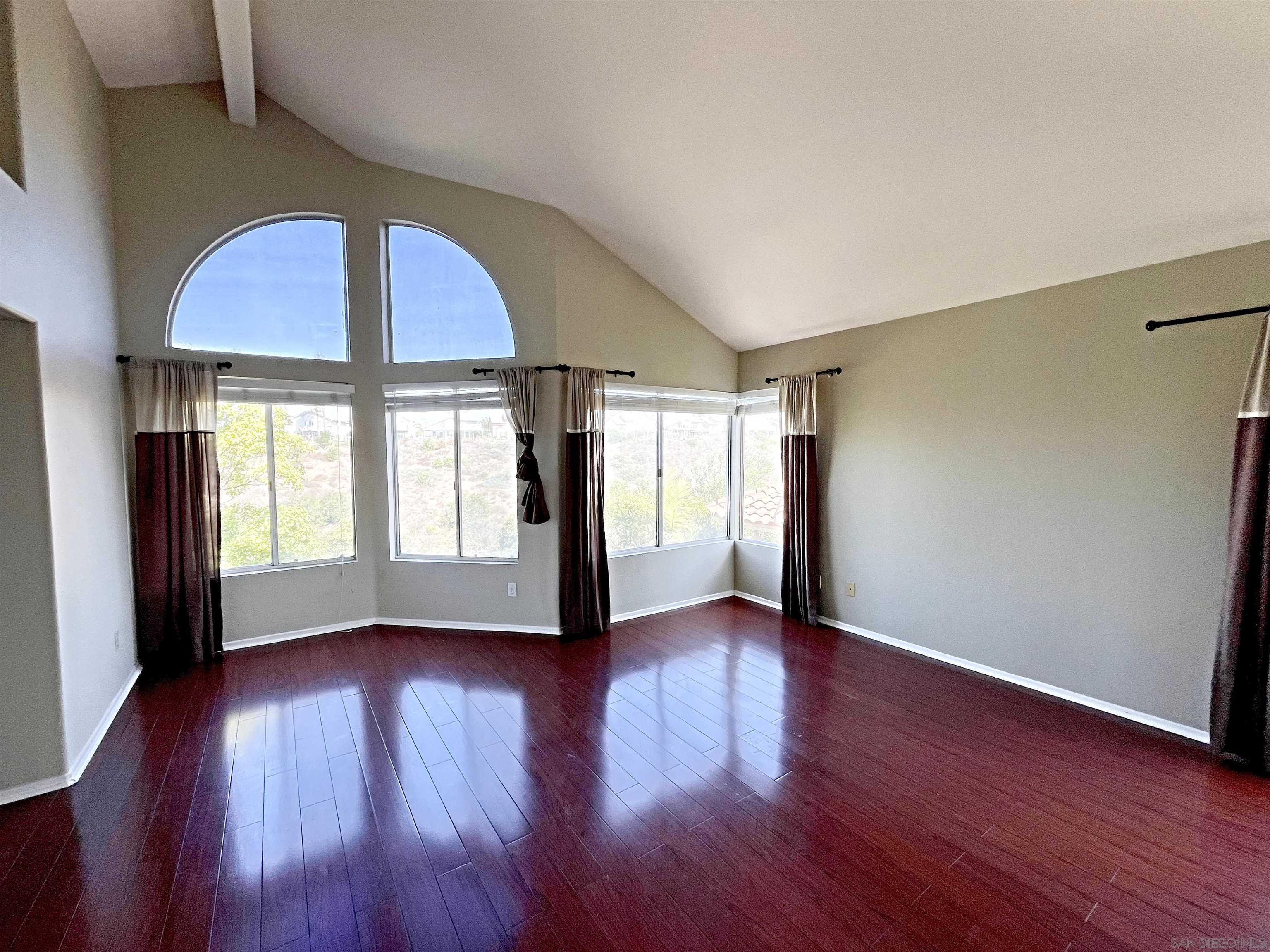 Detail Gallery Image 16 of 26 For 12460  Picrus St, San Diego,  CA 92129 - 5 Beds | 4 Baths