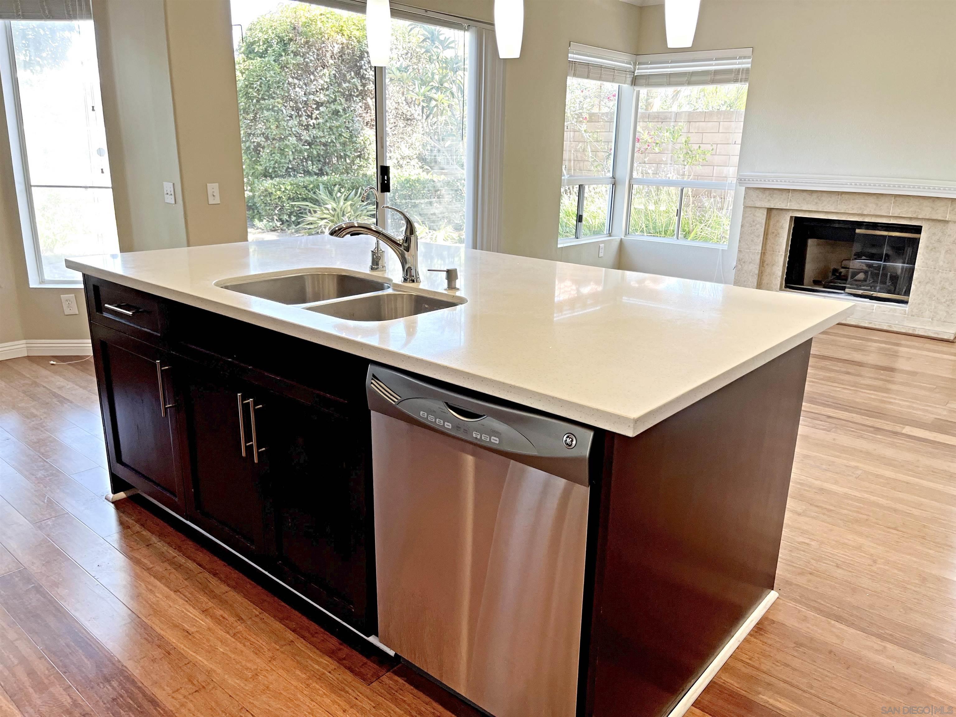 Detail Gallery Image 8 of 26 For 12460  Picrus St, San Diego,  CA 92129 - 5 Beds | 4 Baths