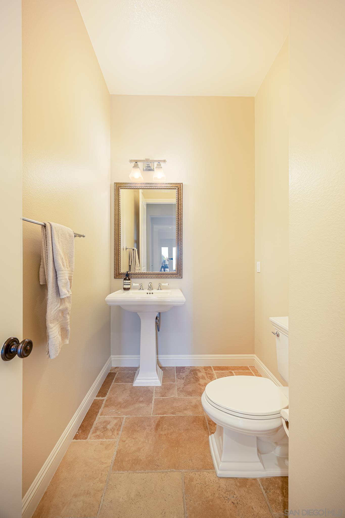 Detail Gallery Image 24 of 60 For 13324  Shadetree Ct, San Diego,  CA 92131 - 5 Beds | 3/1 Baths