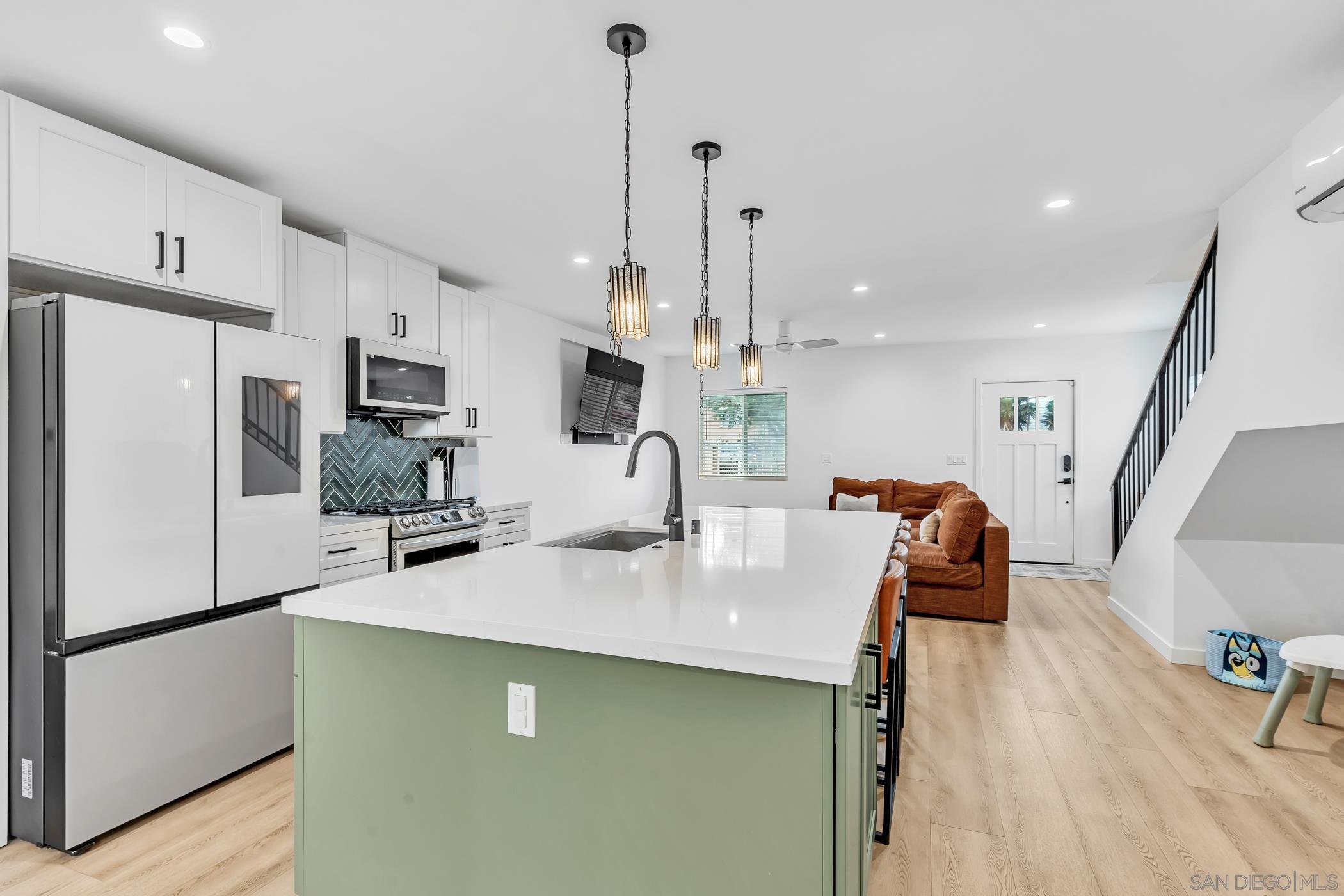 Detail Gallery Image 16 of 48 For , San Diego,  CA 92113 - – Beds | – Baths